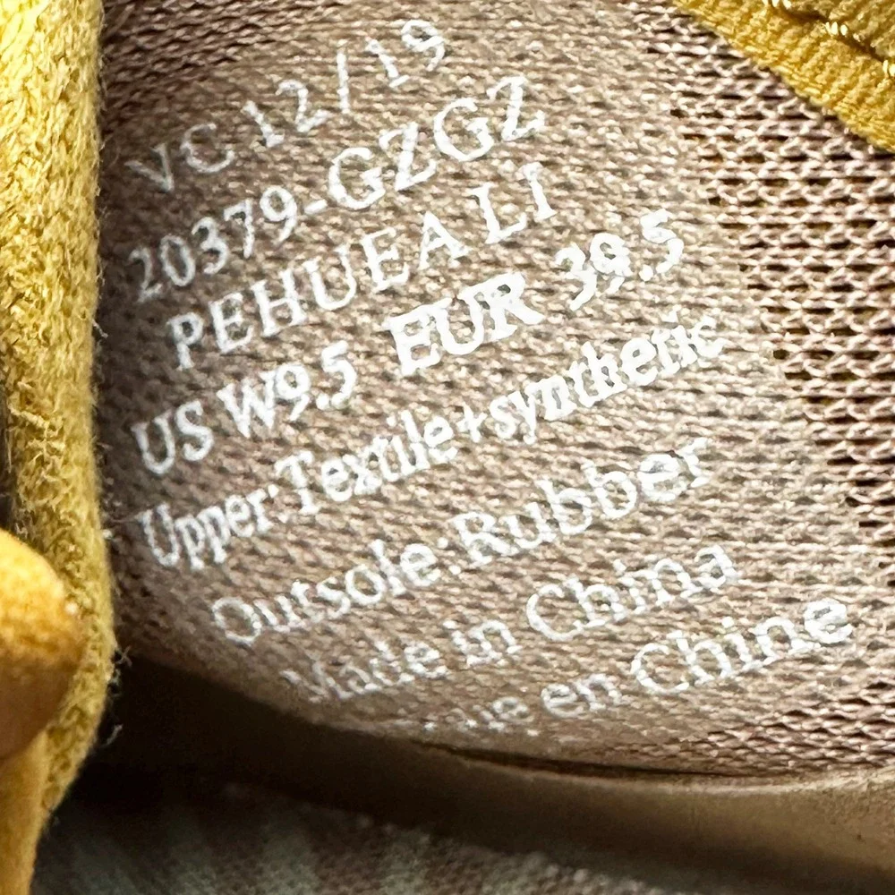 OLUKAI Pehuea Women's‎ Lightweight Slip On Sneakers • 9.5 • yellow